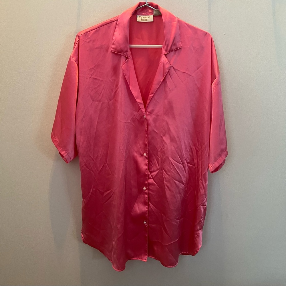 Victoria’s Secret Women’s Silk Pink Button Up Sleep Shirt Size M/L